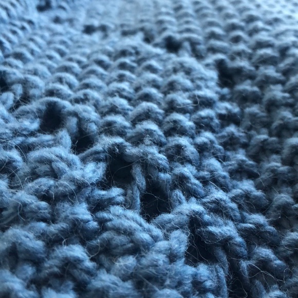 H&m Sweater - Picture 5 of 8